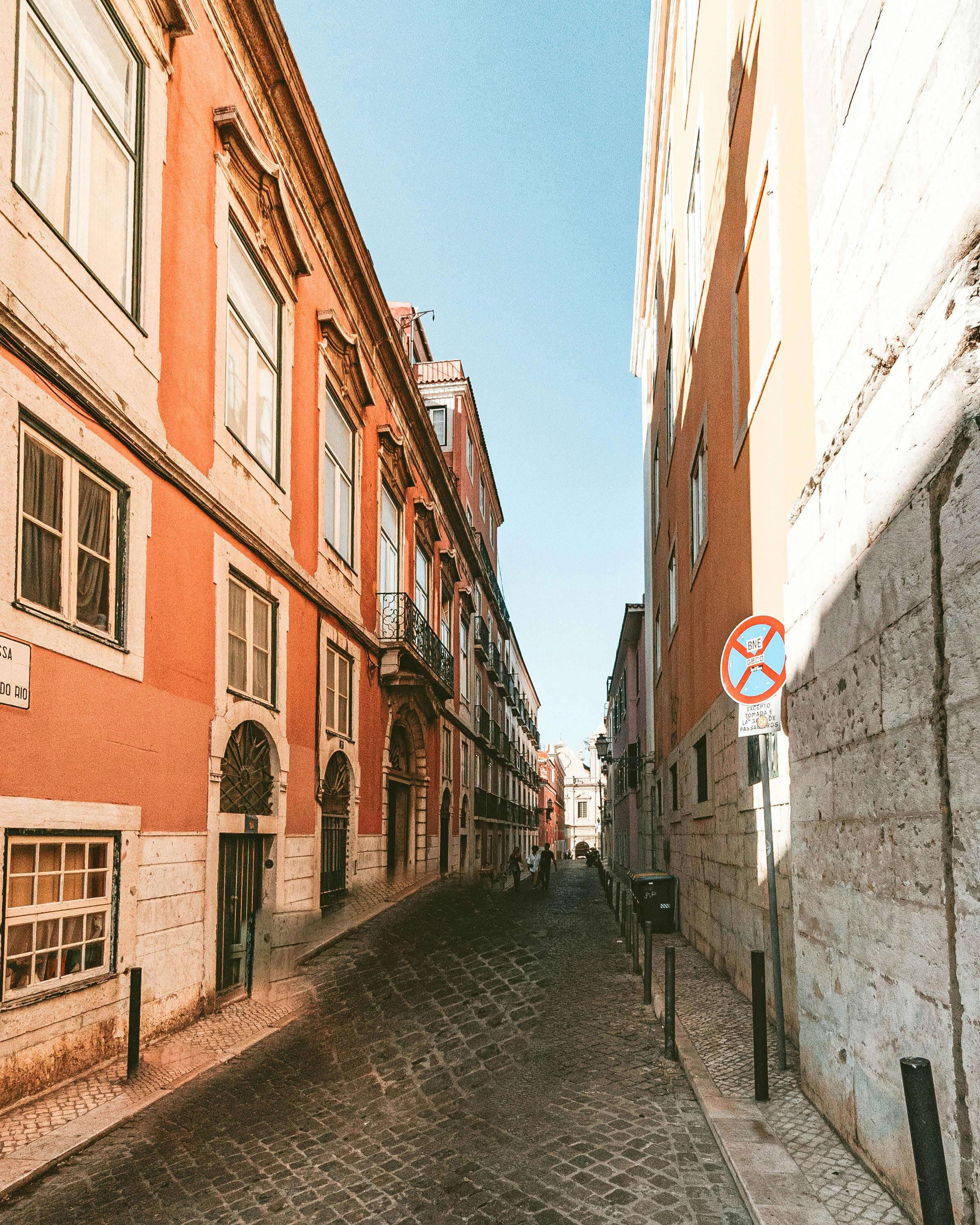 Lisbon Travel Guide scenic cityscape, historic architecture, vibrant streets, travel destination, European city