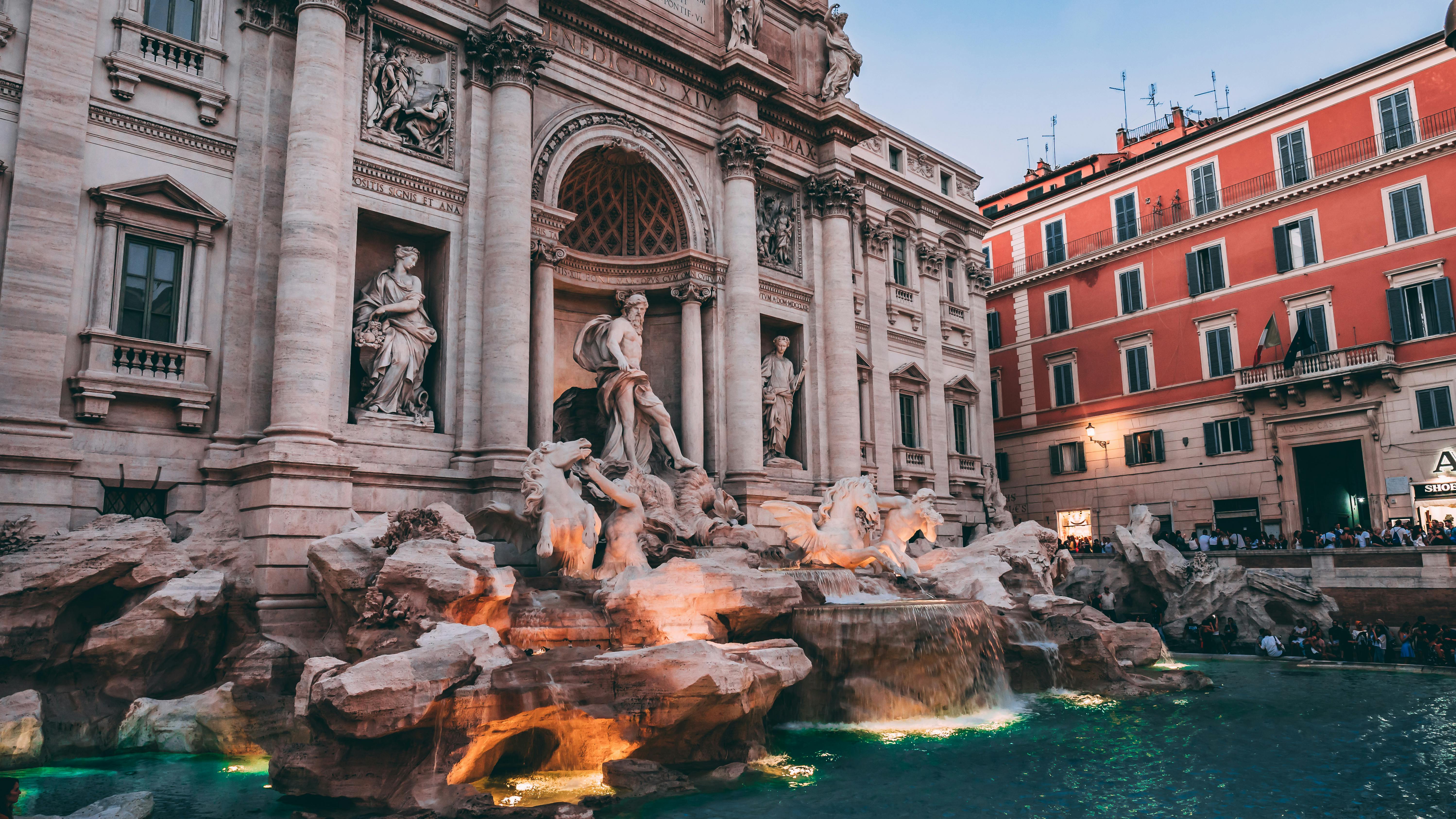 Travel destinations, cityscape, architecture, landmarks, vacation